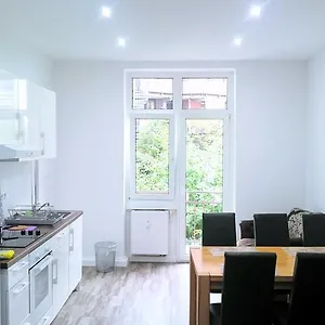 Avi Goodhouse Düsseldorf