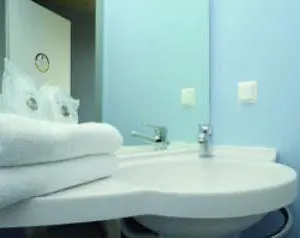 Hotel - Airport **